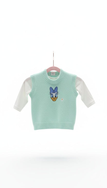 Buzo chaleco verde menta de Deisy con camisa maga larga blanca